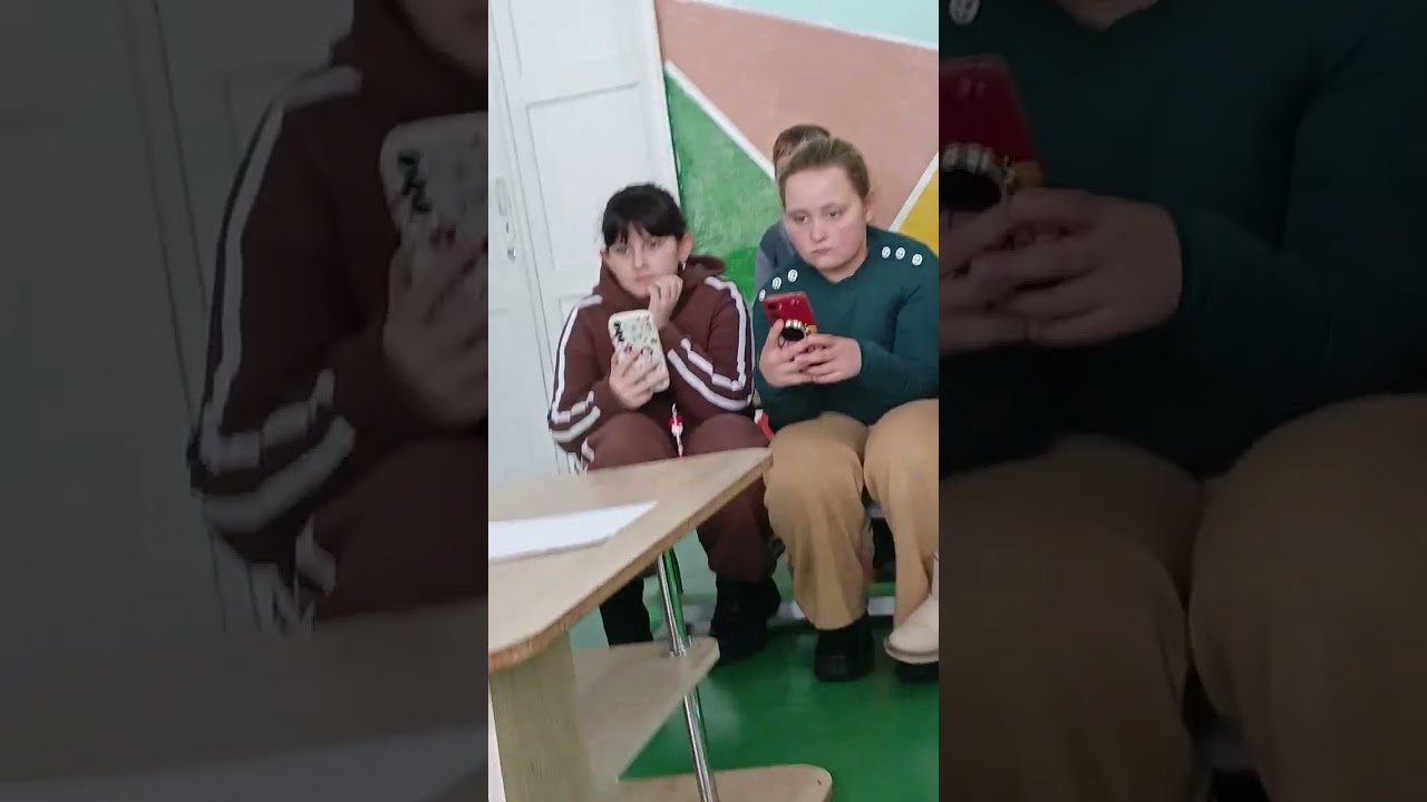 Показуємо роботів