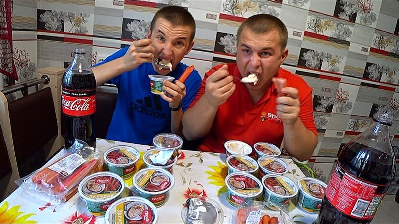4 КГ ОСТРОЙ ЕДЫ - ЗАКУСКА БАВАРСКИЕ КОЛБАСКИ И СОСИСКИ КТО БОЛЬШЕ СЪЕСТ / СМОТРЕТЬ ДО КОНЦА ДО СЛЁЗ