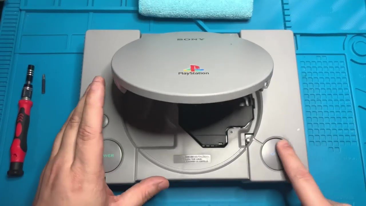 Как исправить залипание/застревание кнопки открытия на оригинальной PlayStation (PS1). Простое по...