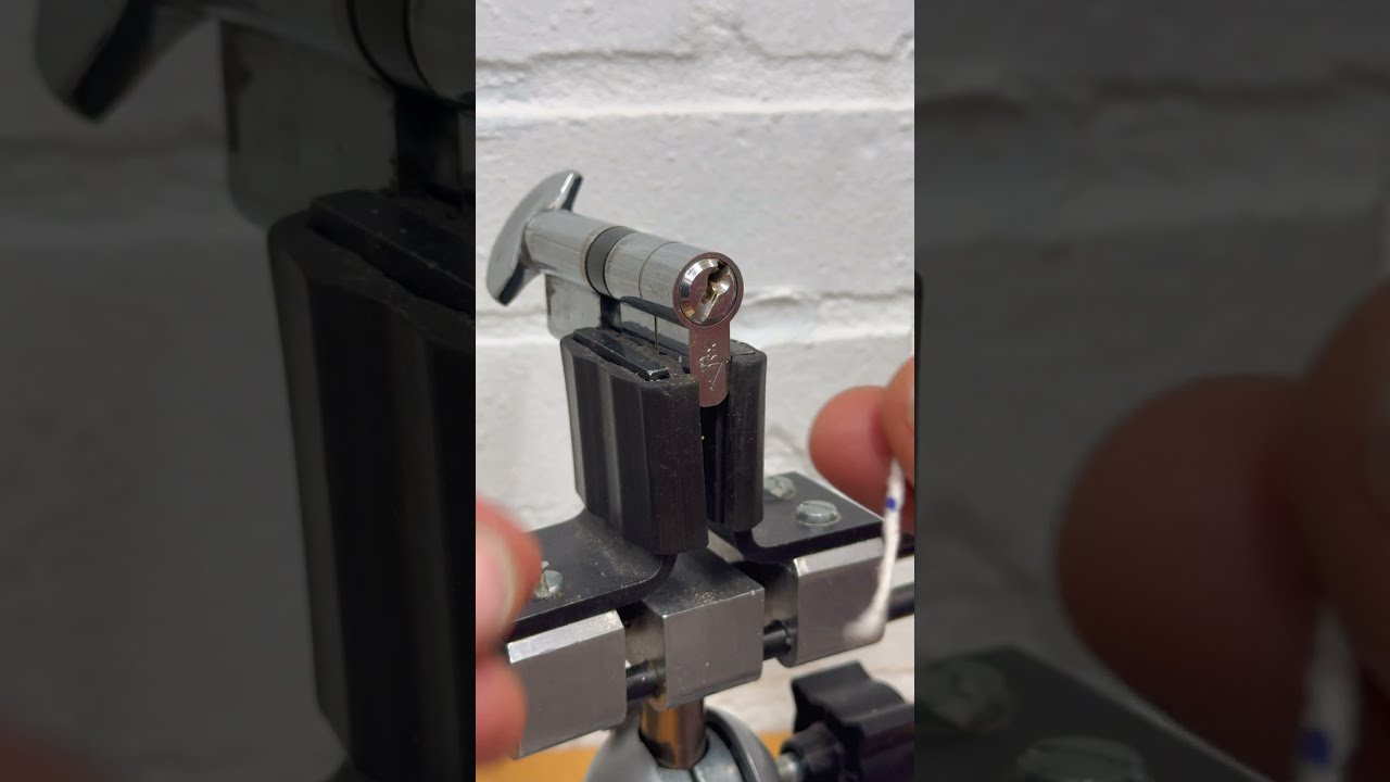 Lock Picking Method - Gridlock one star Euro profile cylinder with trap pins