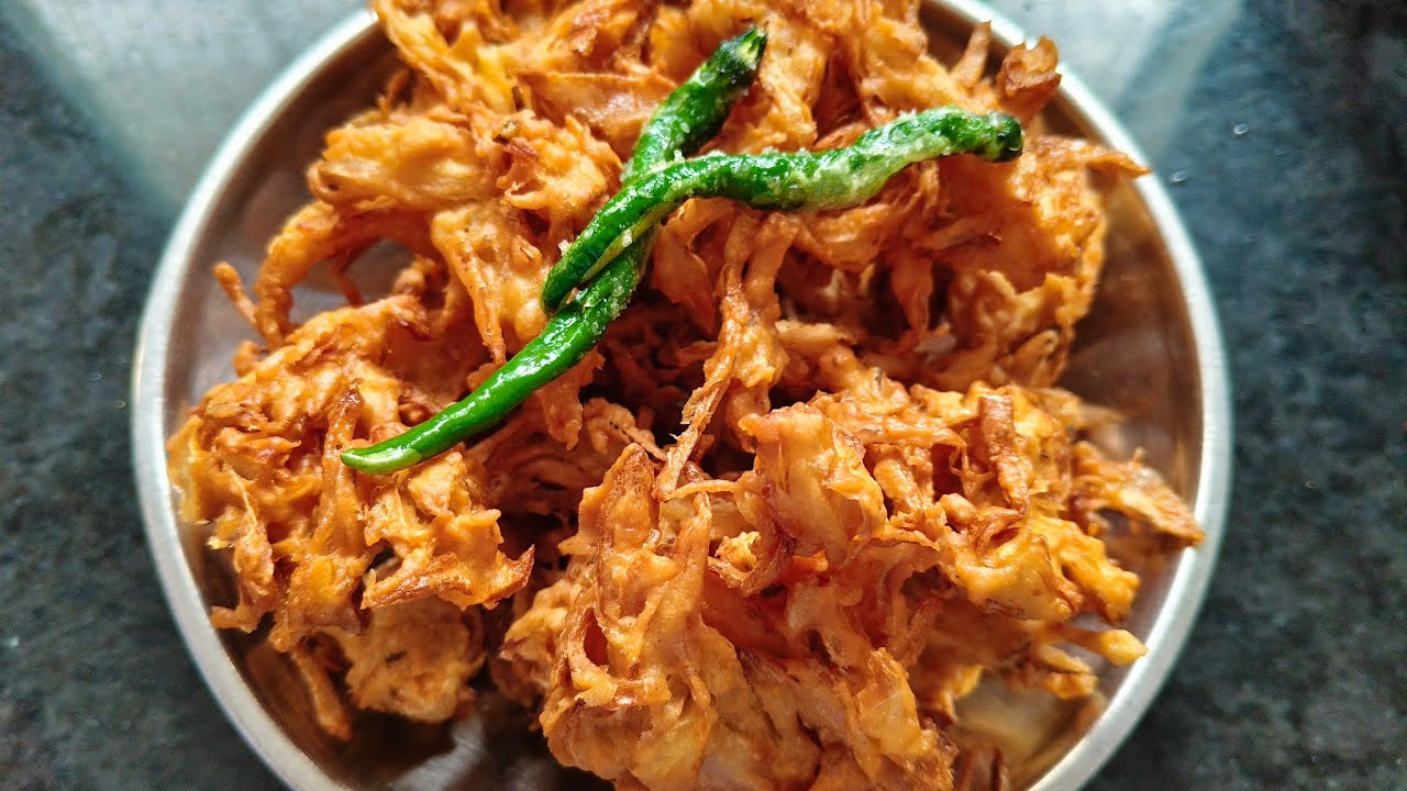 गाड्यावरची भजी आता बंद घरीच करा कांदा/खेकडा भजी #cooking #bhaji #onion 