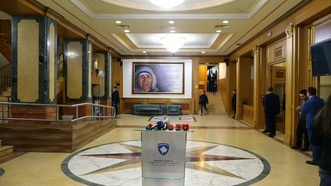 LIVE- Deklarimet para seancës për konstituimin e Kuvendit të Kosovës