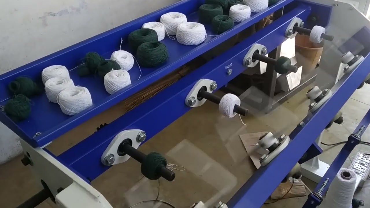 Automatic ball winding machine