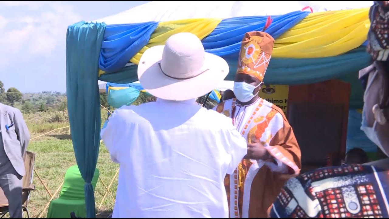 Museveni welcomed in Zombo, attends 12th coronation of King Phillip Olarker Rauni III of Alur