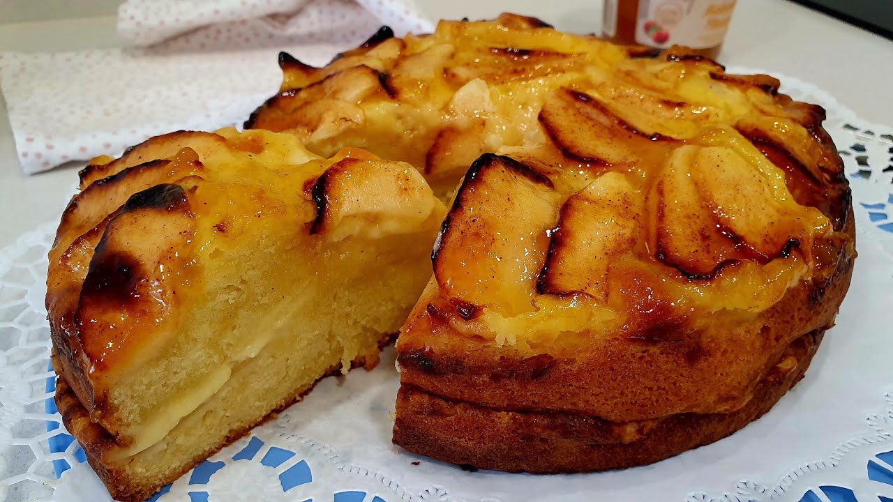En casa y en el trabajo todo el mundo me la pide. TARTA DE MANZANA Y CREMA PASTELERA