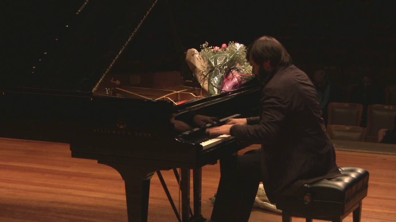 Alexander Korsantia plays Chopin Nocturne Op. 15 No. 1 (Live) in HD
