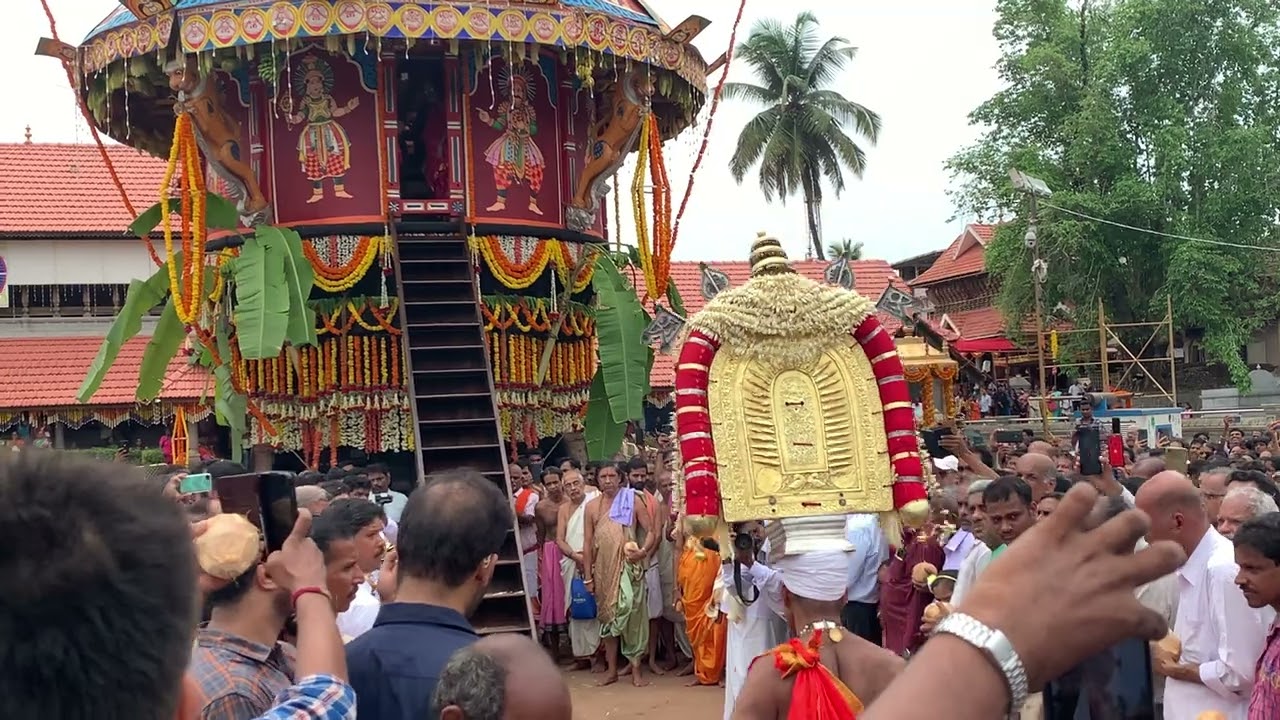 ಬ್ರಹ್ಮ-ರಥೋತ್ಸವ || ಮಹತೋಬಾರ ಶ್ರೀ ವೀರಭದ್ರಸ್ವಾಮಿ ದೇವಸ್ಥಾನ ಹಿರಿಯಡ್ಕ | [19-04-2022]