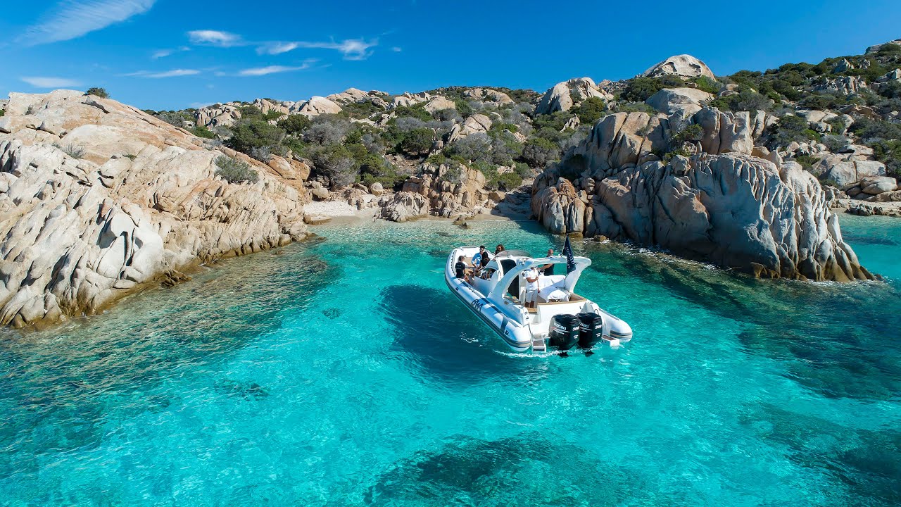 Arcipelago di La Maddalena con EMERALD FREEDOM LA MADDALENA PRIVATE BOAT