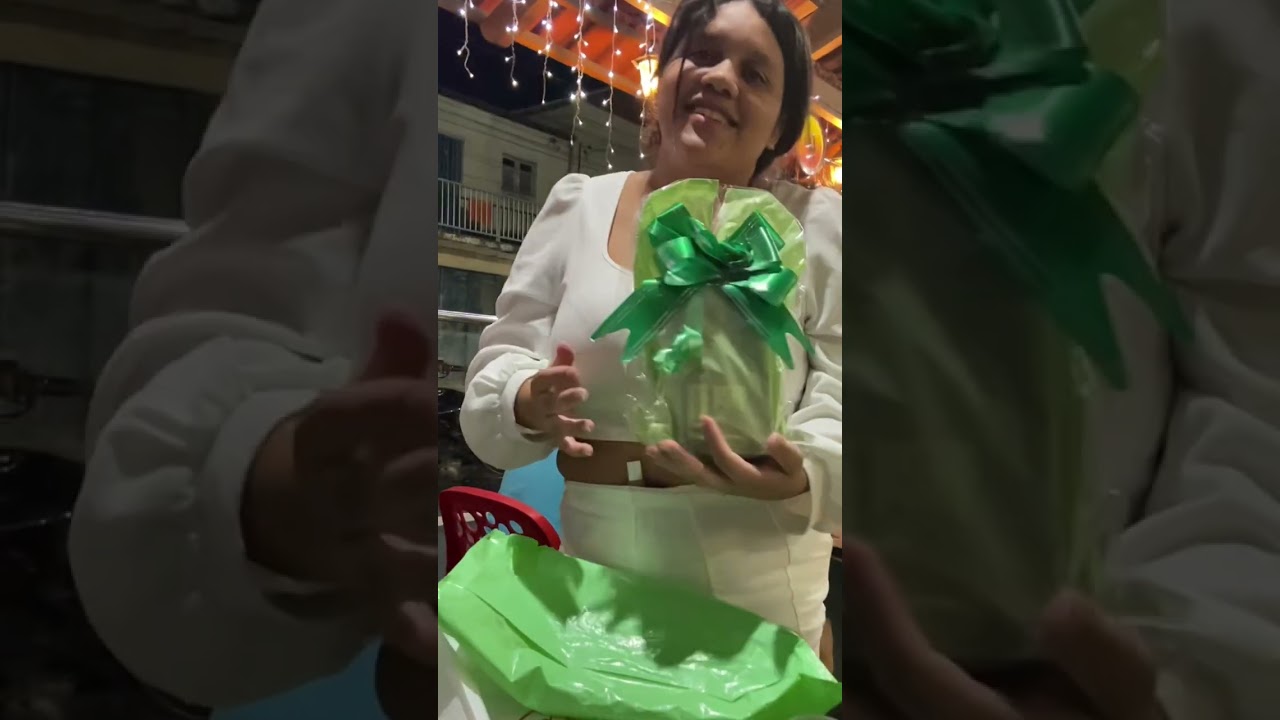 CONFRATERNIZAÇÃO E AMIGO SECRETO DAS CORES COM AS AMIGAS