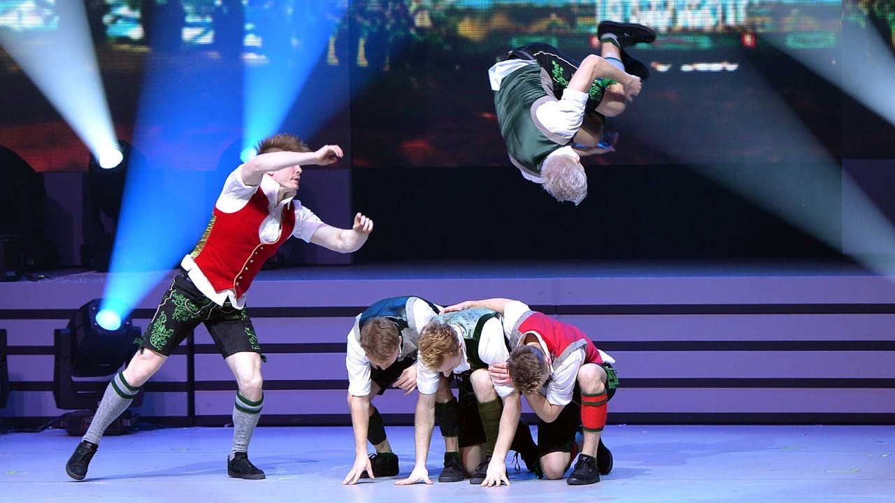 Breakdance in Lederhosen - Dirndl! Fertig! Los! die Oktoberfest Show 2017 - ARD | DDC Breakdance