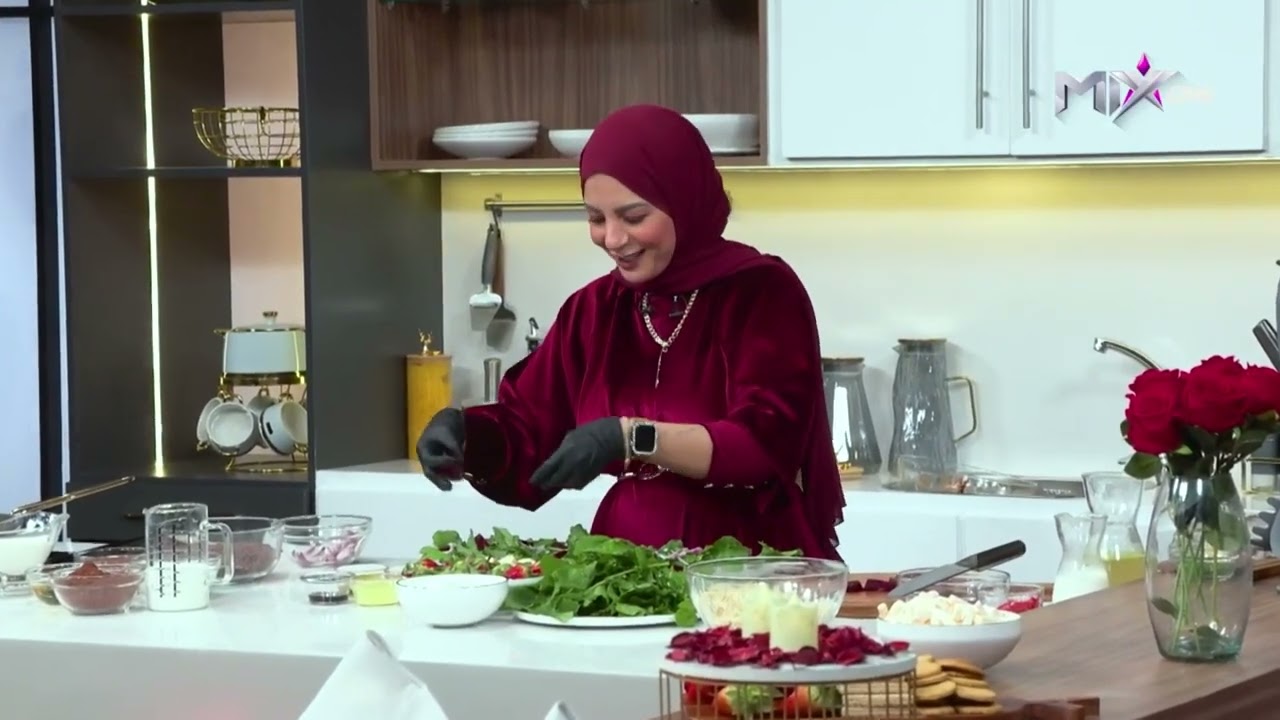 عيد الحب ما يحلاش إلا بيها.. سلطة السعادة جربيها