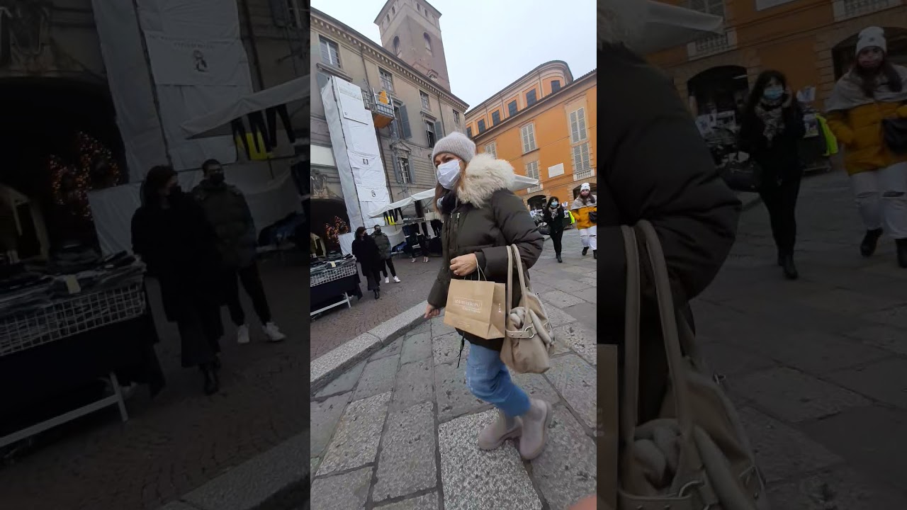 Centro Reggio Emilia السوق الأسبوعي