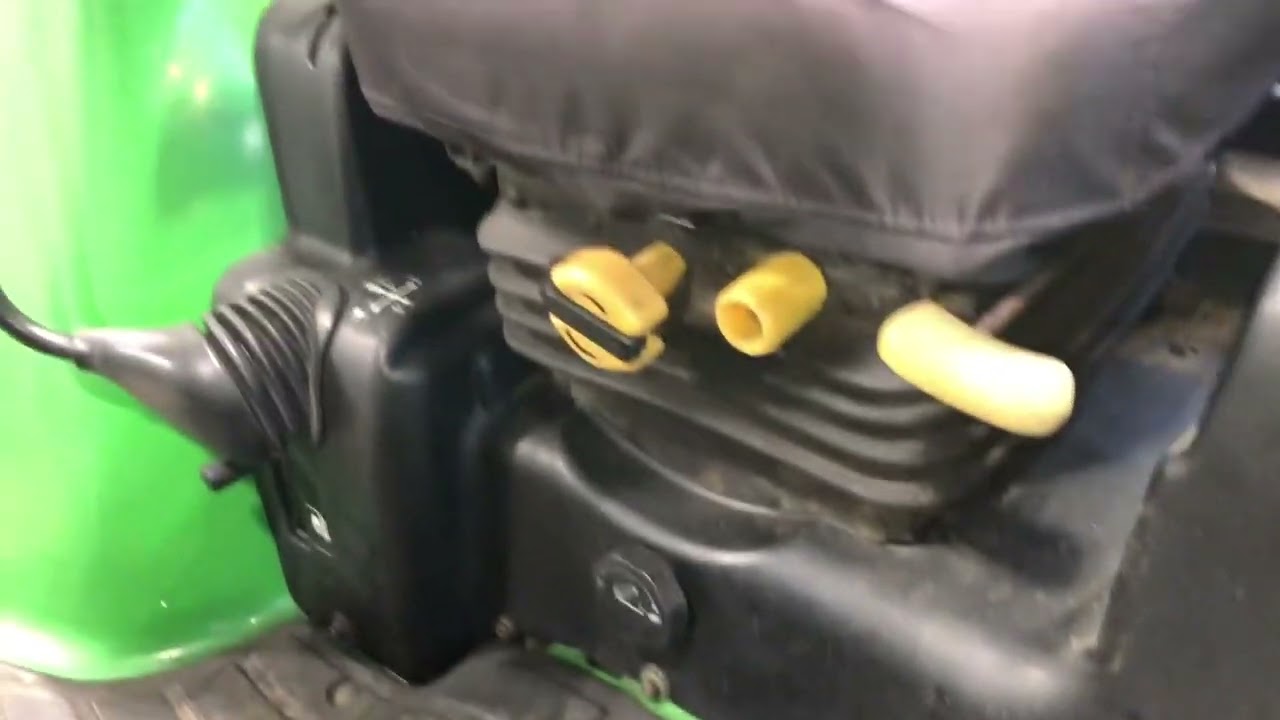 Регулировка опускания трехточечной навески трактора John Deere