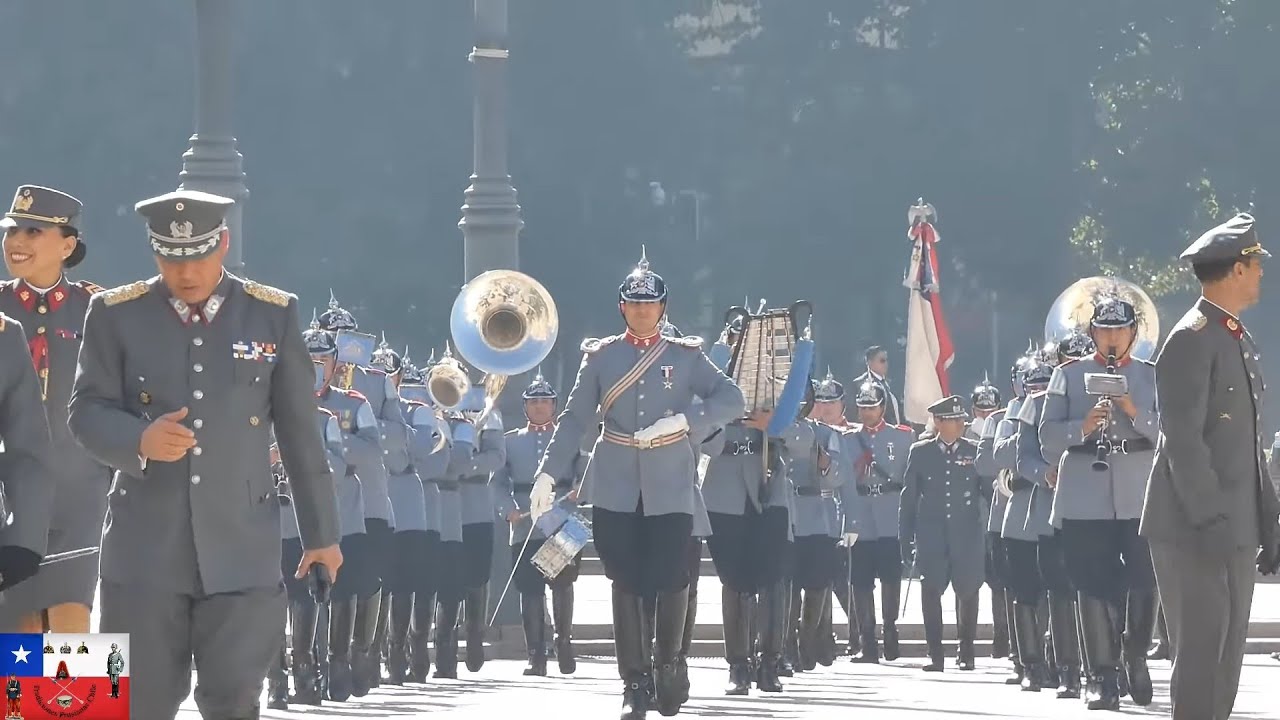 Regimiento Granaderos Pasacalle Post Recepcion de los Reyes de Belgica
