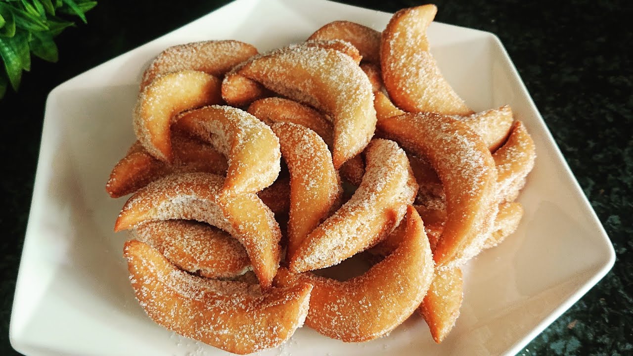 If you have FLOUR, SUGAR and EGG, you can easily make this recipe! Quick snack in 10 minutes!