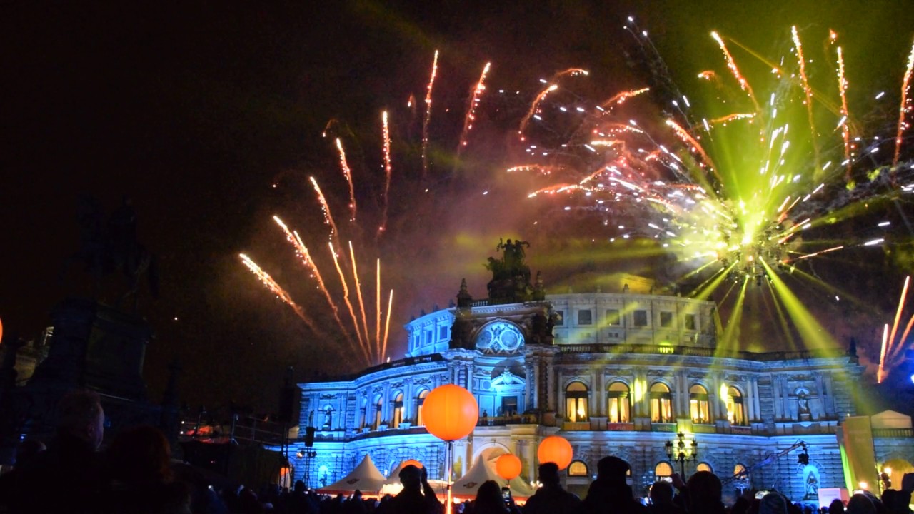 UFO Landung beim Semperopernball 2017 Dresden
