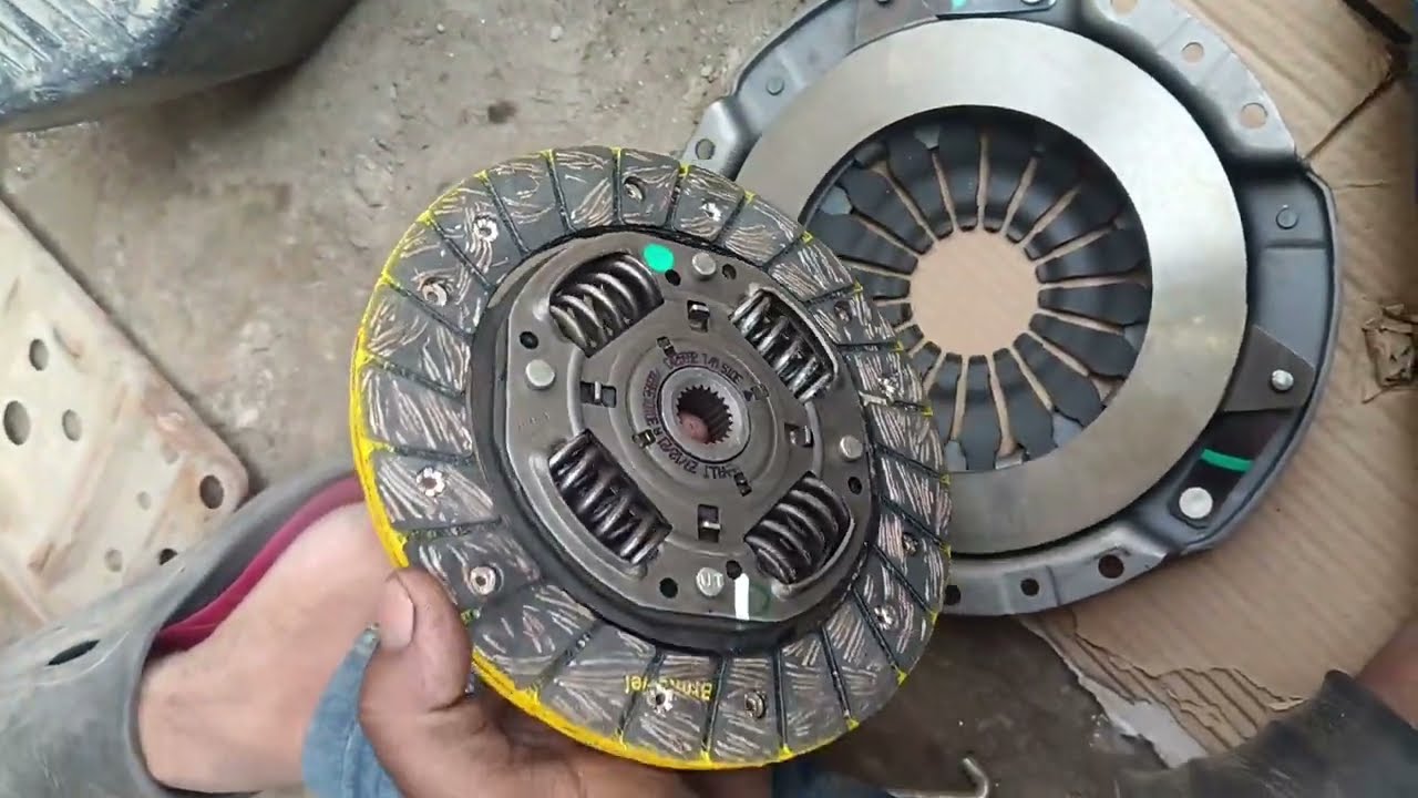 Relunt triver ki clutch palte change #automobile  #mechanic #viralvideo 