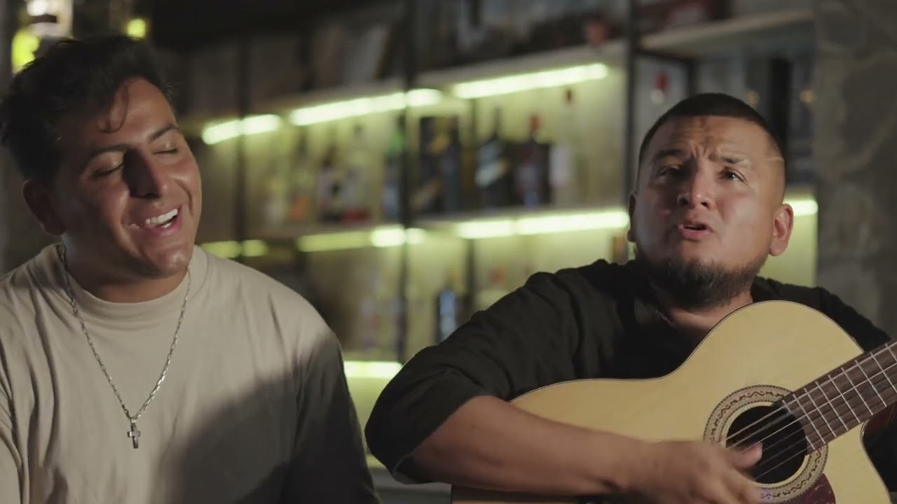 Paul Tapia, Santiago Cueto - Junte con Amigos 3 No Voy a Llorar (Video Oficial)