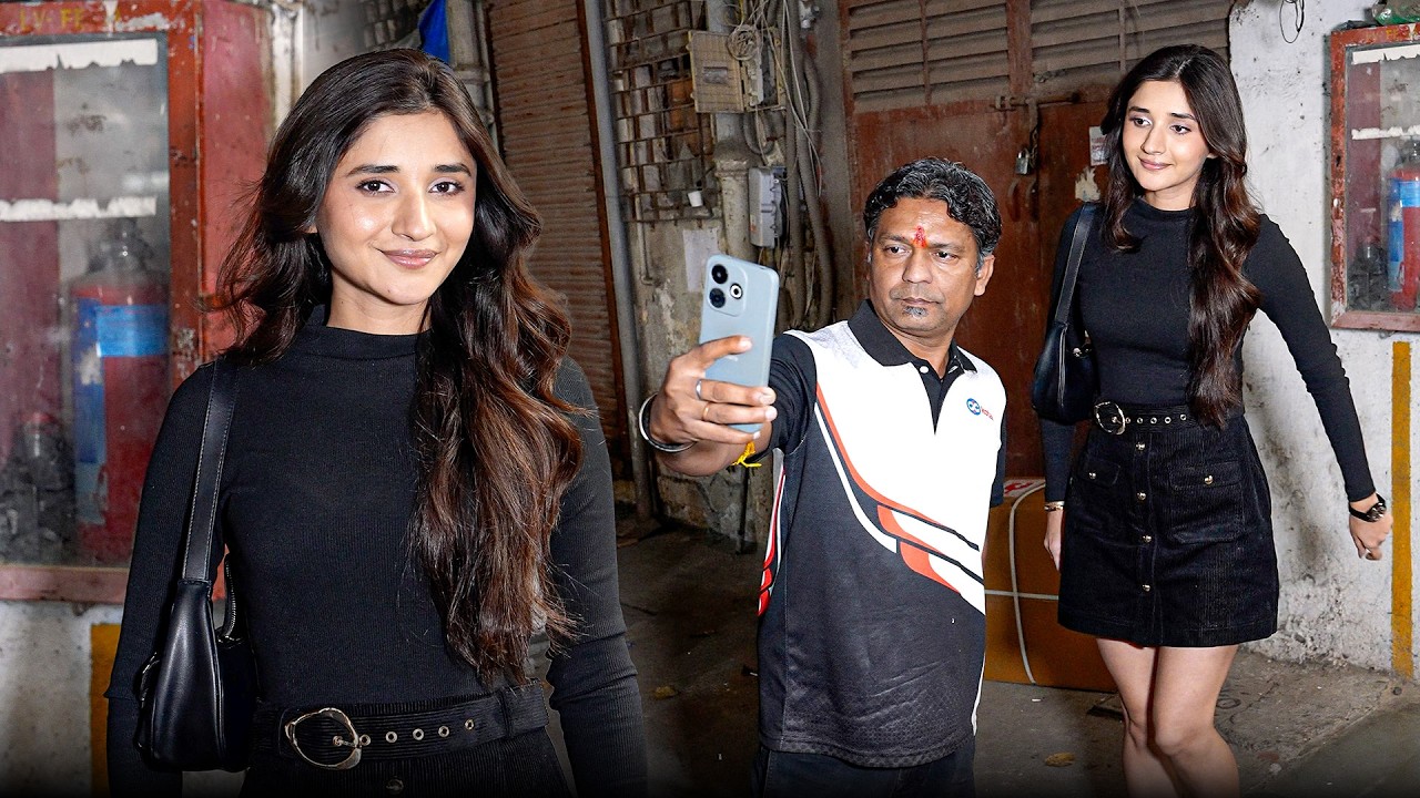 Kanika Mann Spotted in Public | Simple Look, Real Vibes ✨