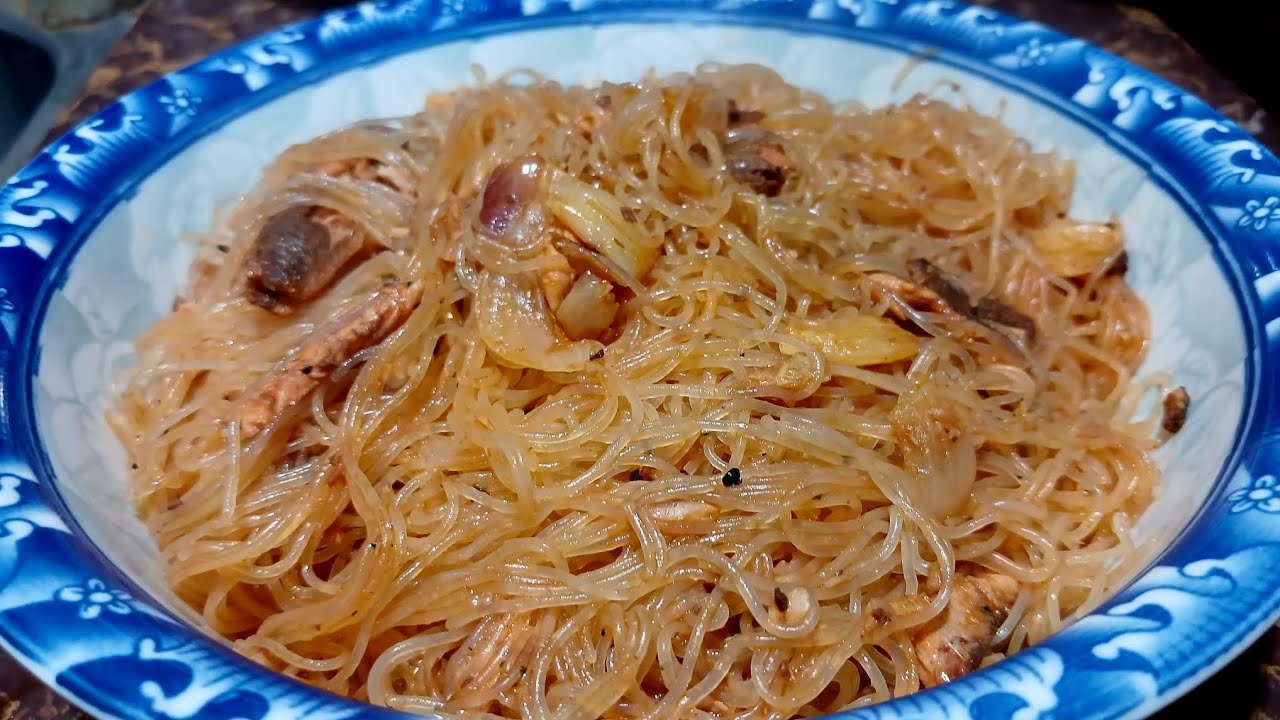 Bihon with Sardines 