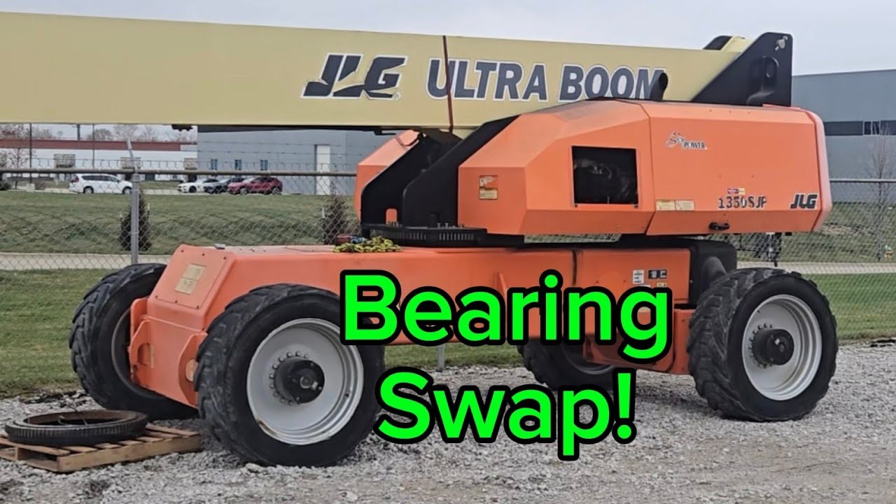 Стрела JLG Ultra Boom получила капитальный ремонт! Замена подшипника поворотной платформы.