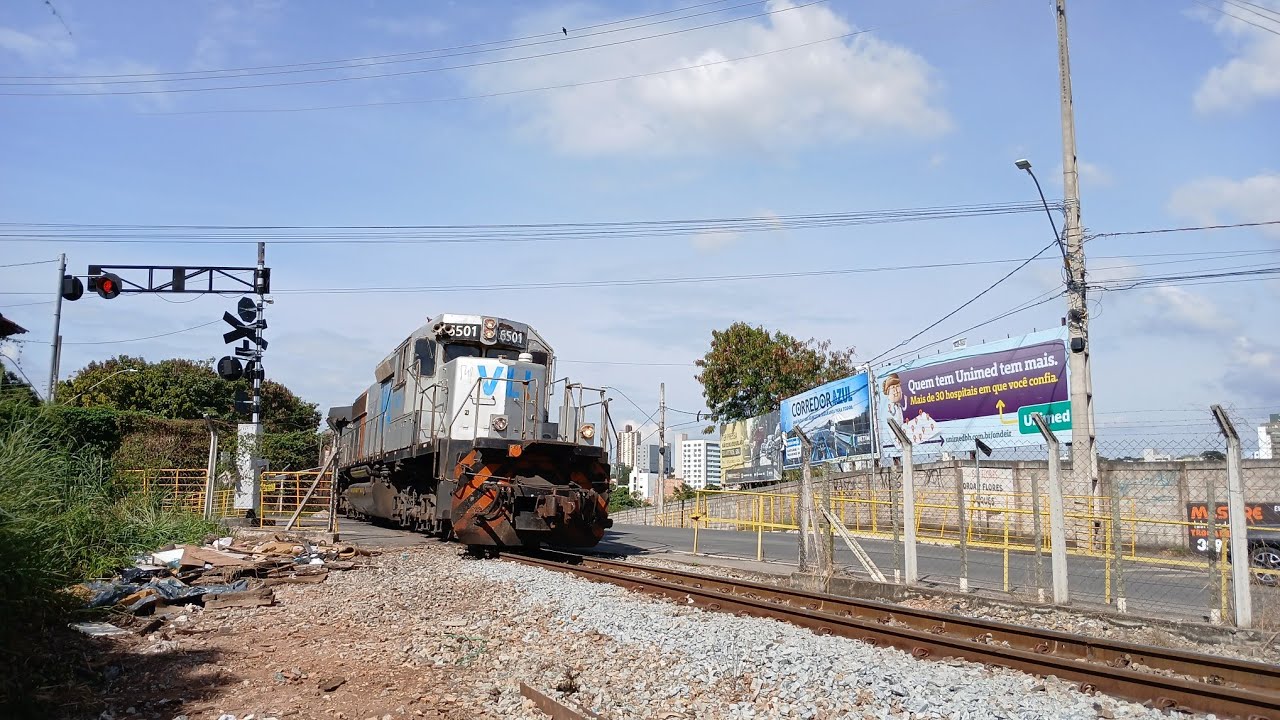 Trem De Socorro Passando Por Betim MG