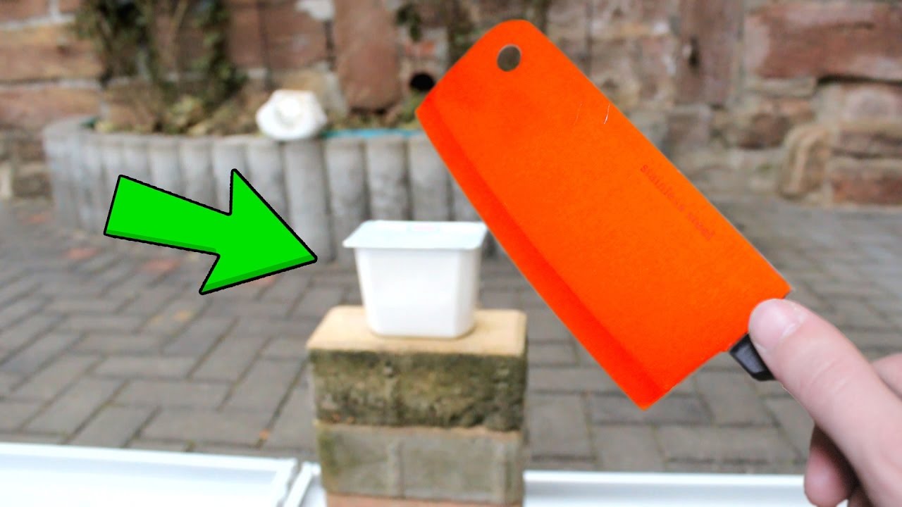 EXPERIMENT - 1000 Grad gl&uuml;hendes Messer vs 1 Packung Magerquark