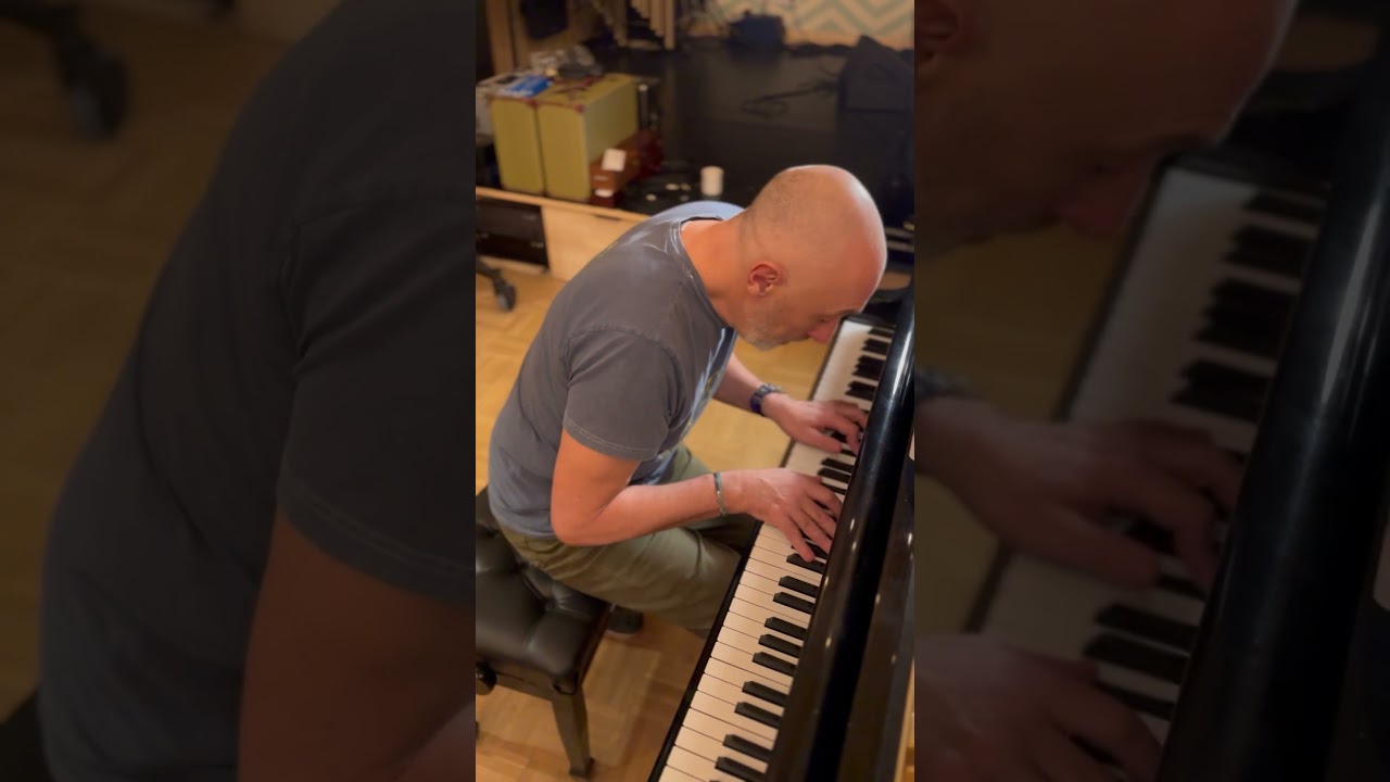 Yann Tiersen - Caledonian Canal (Recording Session)