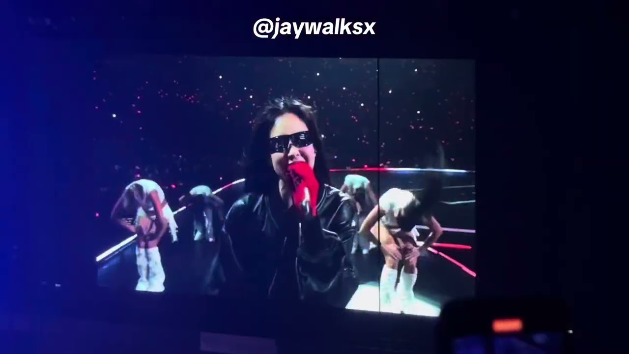 JENNIE - LIKE JENNIE + ExtraL + STARLIGHT (BLACKPINK DEADLINE 2025 WORLD TOUR — BULACAN, Day 1)