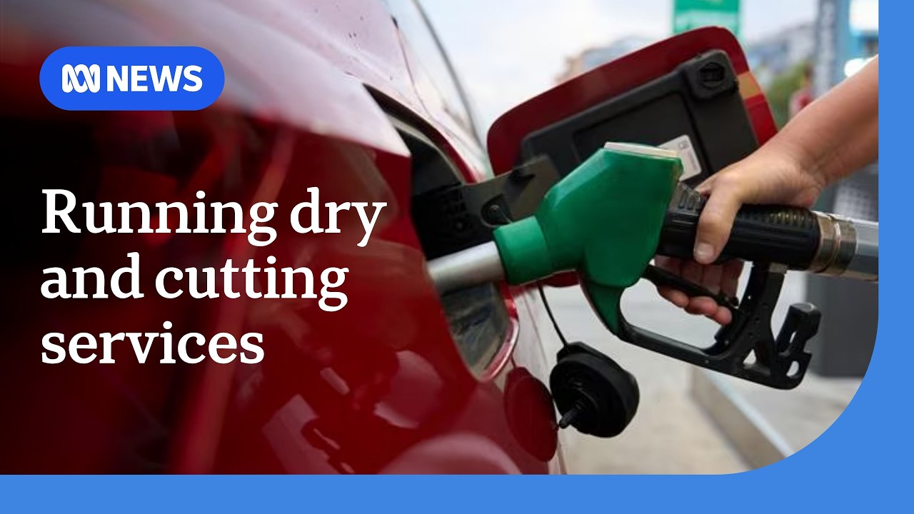 Fuel crisis: Servos run dry, Jetstar reduces flights & Aus Post raises surcharges  | ABC NEWS