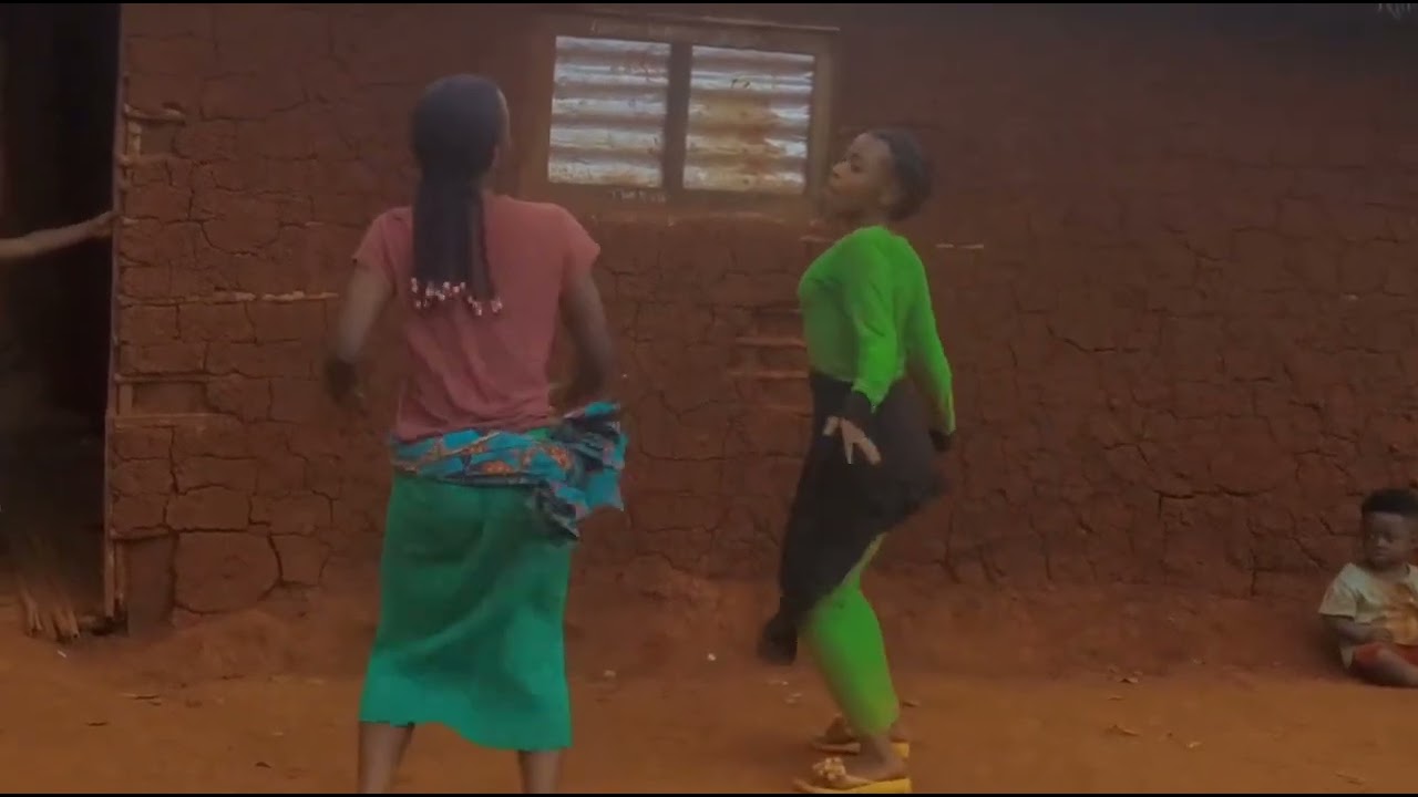 HATARI YA NYARUGUSU CAMP