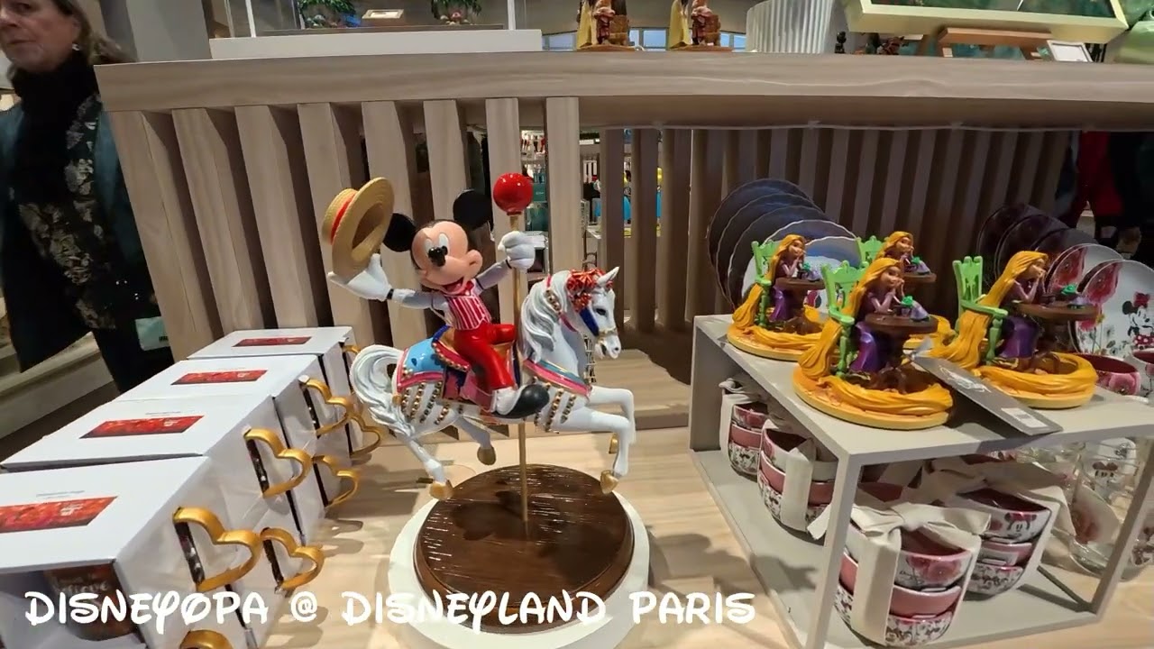 DECO BY DISNEY - SHOP WALK THROUGH - Disneyland Paris - DisneyOpa