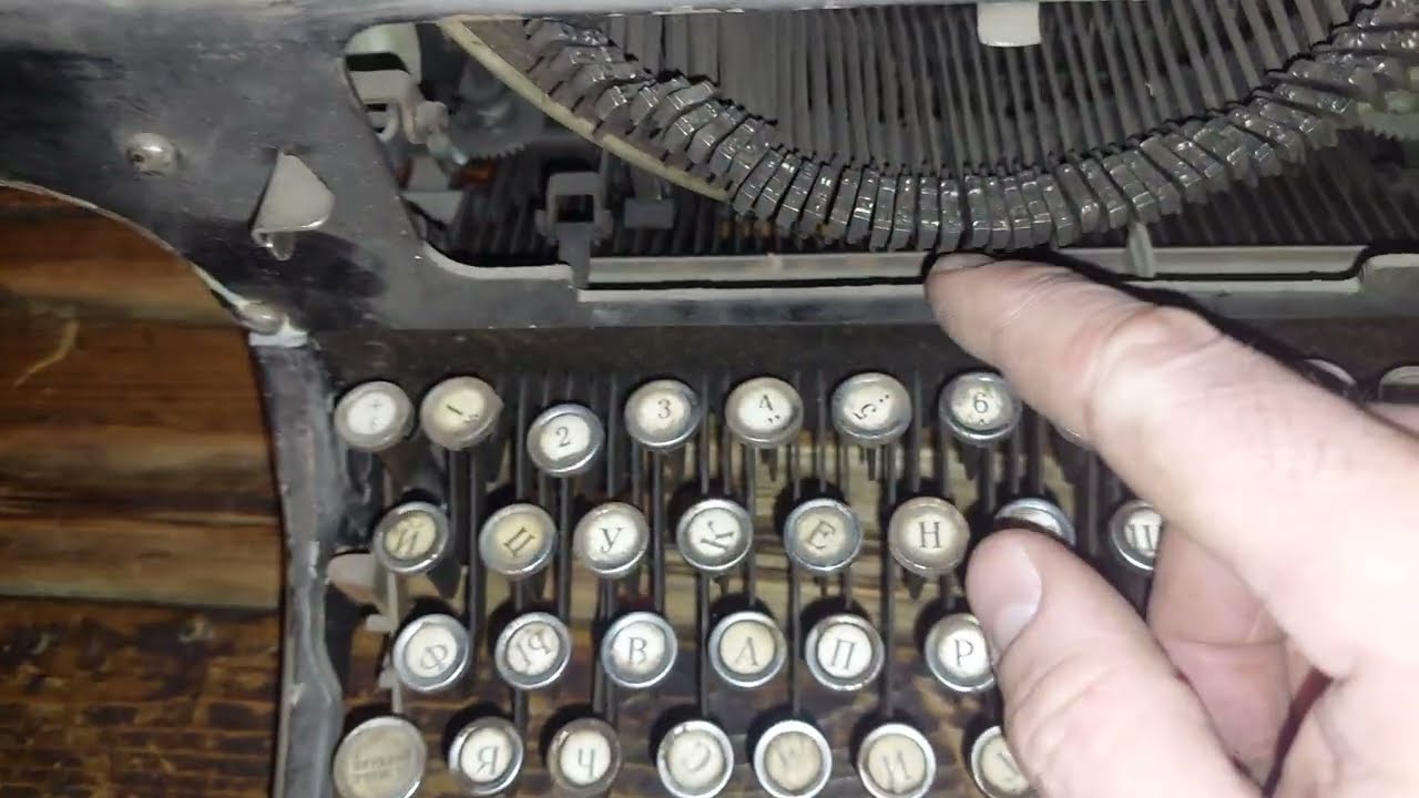 Печатная машинка. Год выпуска 1940 - 1960. Винтаж. Раритет. 