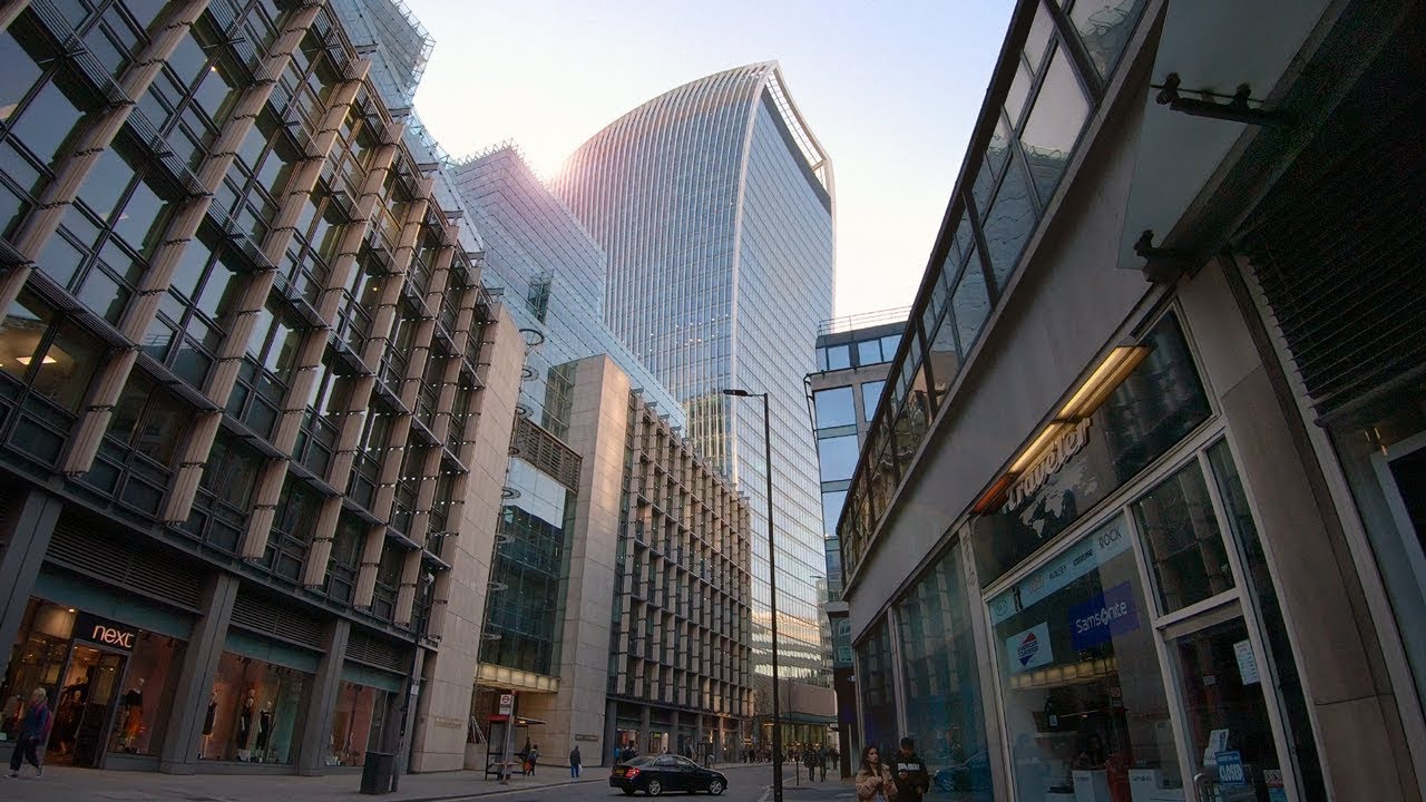 Walking the CITY OF LONDON - SKYSCRAPERS (Looking up at Buildings)