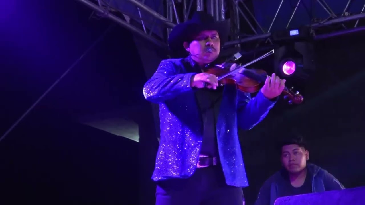 Trío Gallitos de Bernal En Vivo desde San Marcos Tlahuiltepa