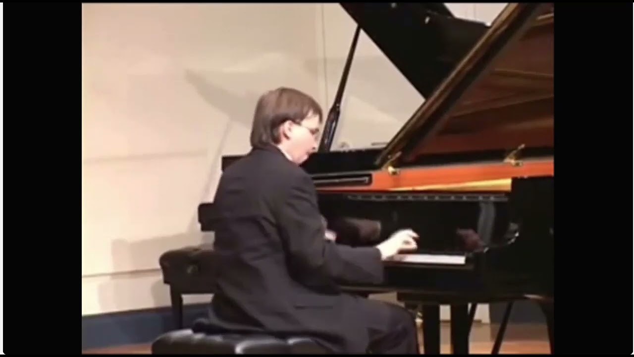 Alexei Grynyuk is  FASTEST PIANIST ON PLANET EARTH for all times.