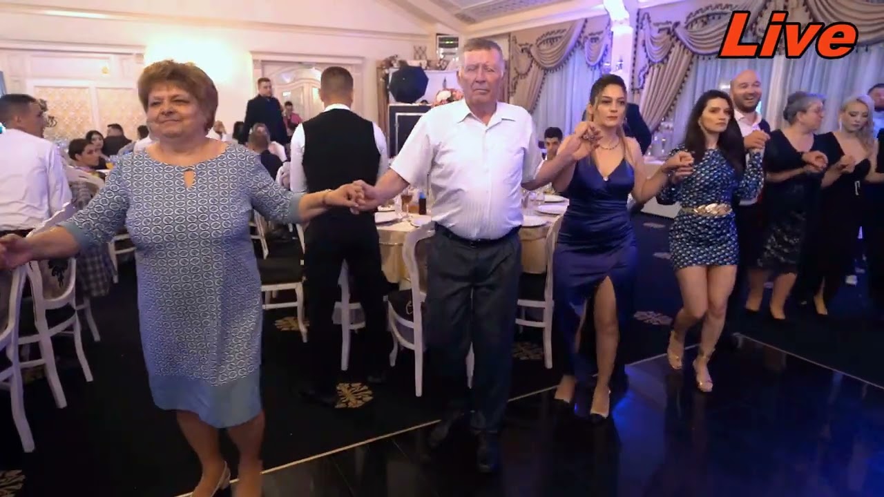 Formatia Universal din Piatra Neamt - nunta Silviu si Alexandra /// Video Cristi David 0752 939 184