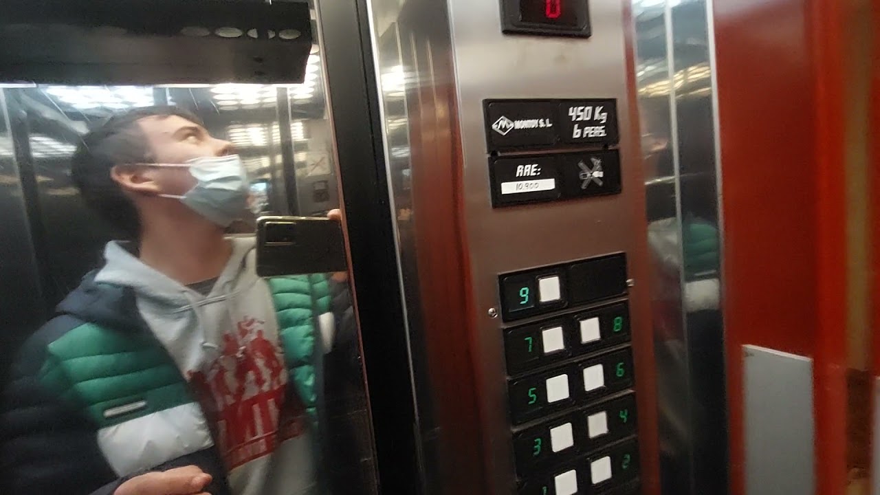 4x 2000 Montoy lifts with screen-view in a 9 story building in Tarragona