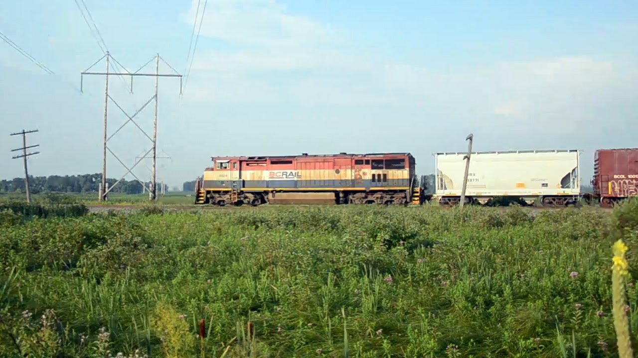 CN trains fly through the Wisconsin Countryside [Full length]