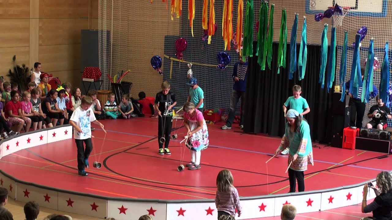 Lindenberg im Allgäu - Wir machen Zirkus an der Grundschule - Die Vorstellung - 2012