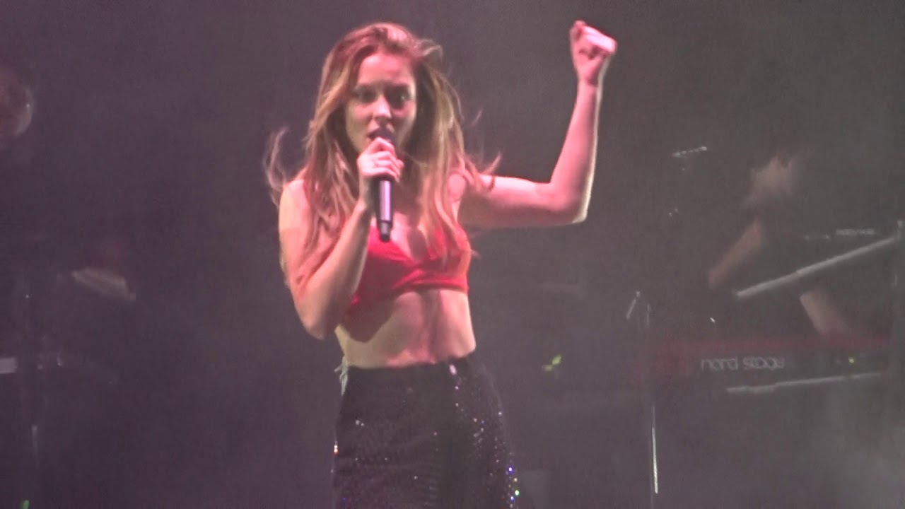 Zara Larsson - Lush Life - Live at AFAS Live Amsterdam 2017