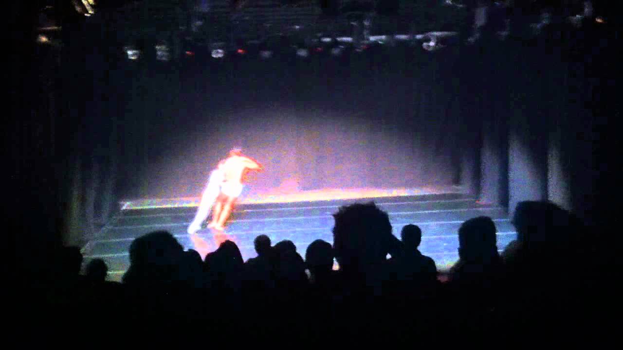 Cia Ballet Jovem performing Eric Frederic's 
