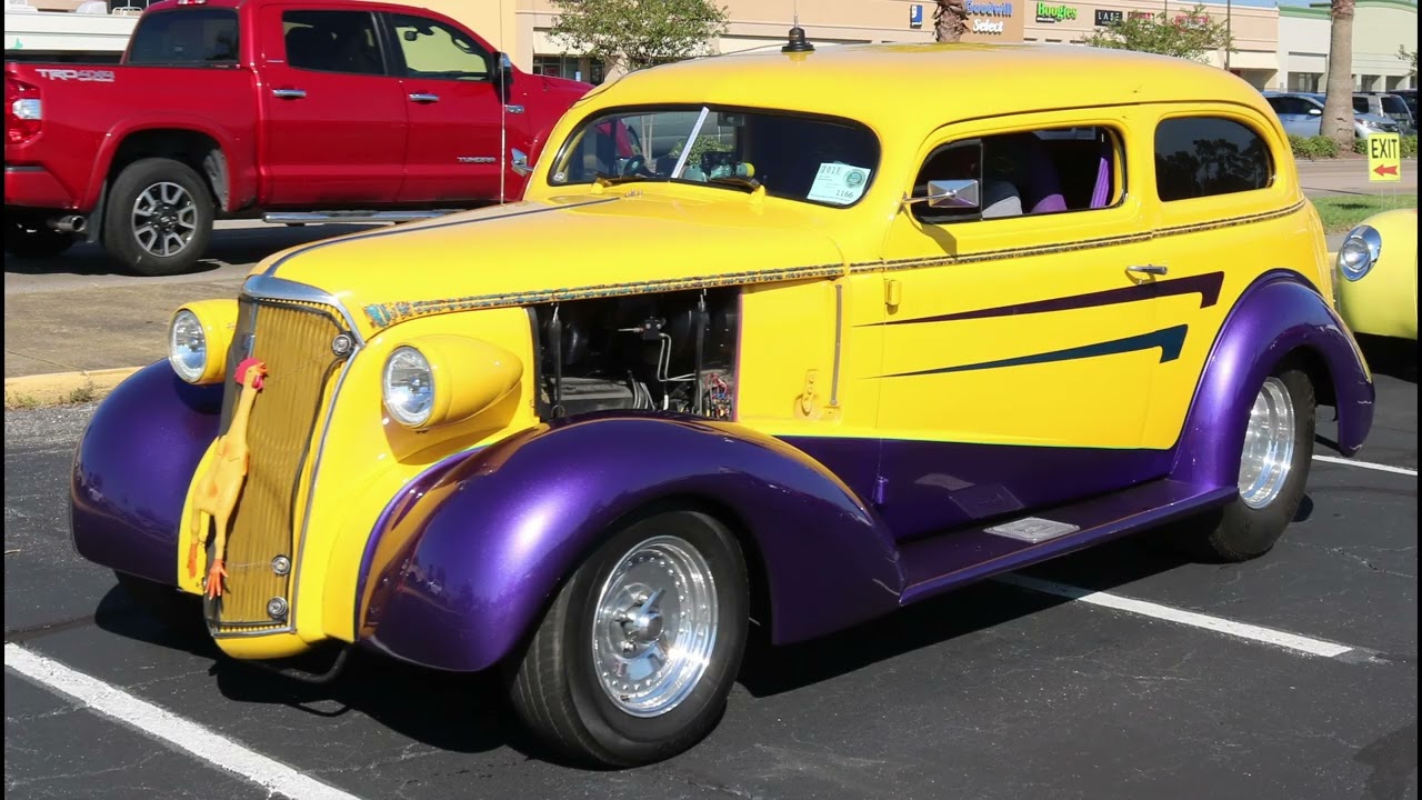 Cruisin' The Coast Classic Cars  20'S, 30's and 40's.  Nice Antique Cars.  Hotrods...