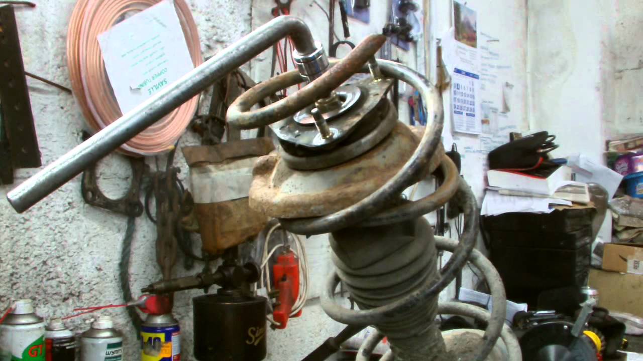 FORD FOCUS FRONT SPRING REPLACMENT