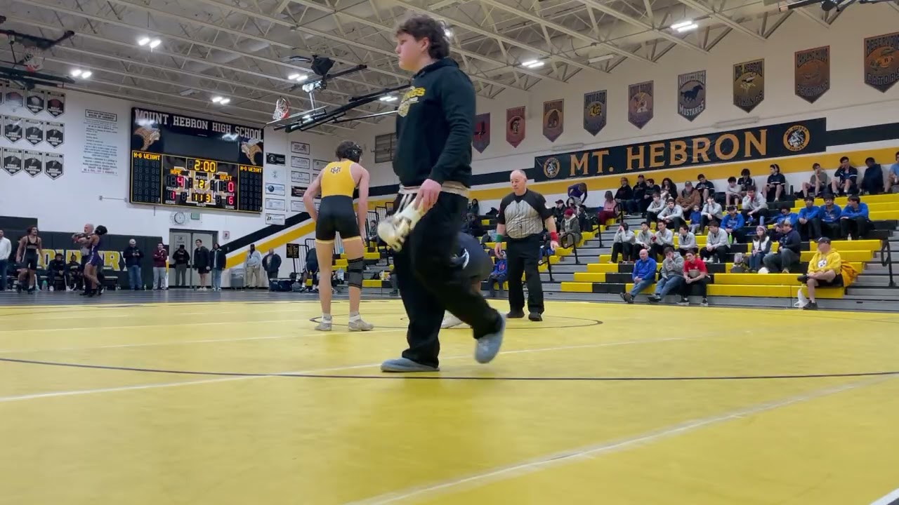 Aiden vs Mt Hebron 138 lbs - 2/7/2026