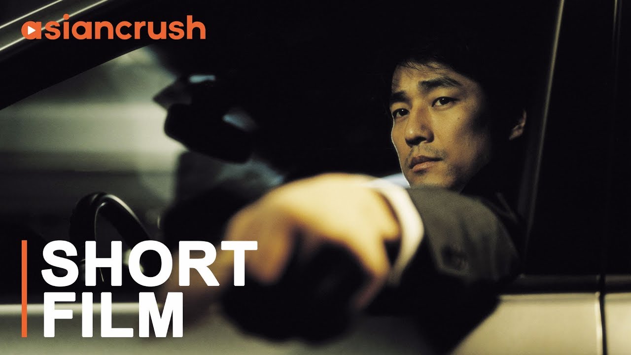 Arrogant Korean man discriminates against a woman for her low-paying job | Korean Short Film
