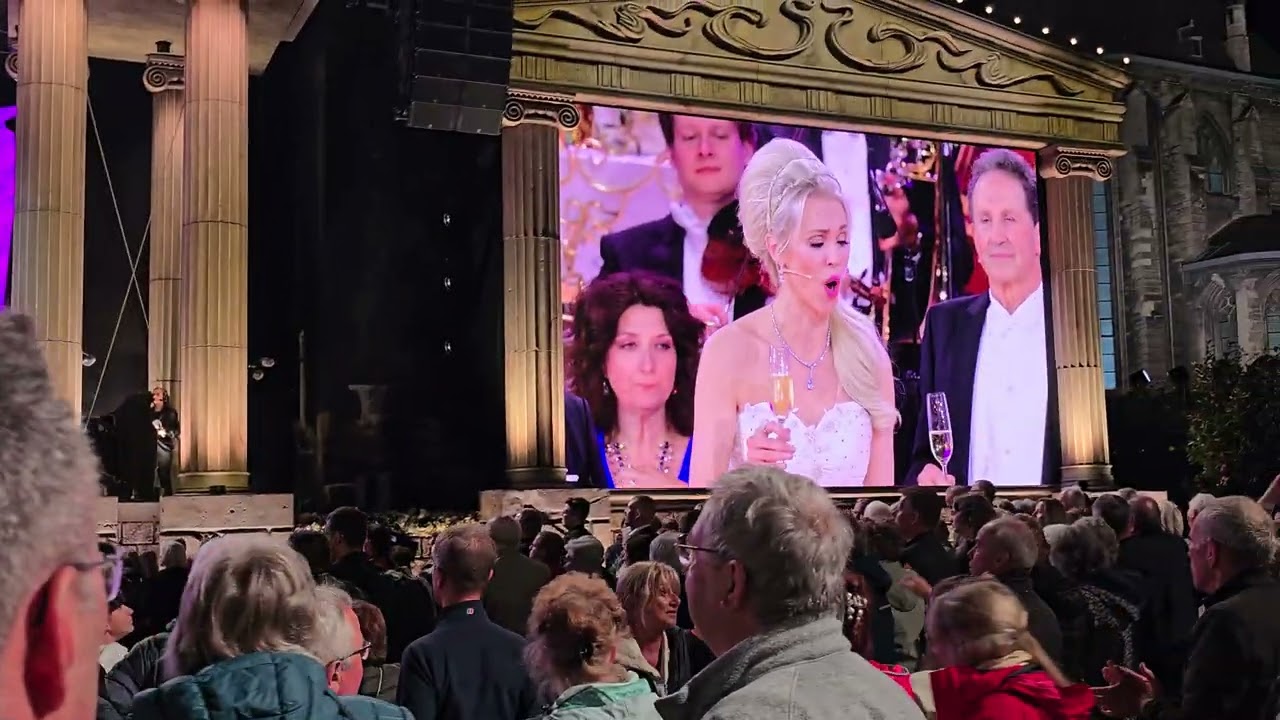 Cheers! 🥂 from André Rieu & The Platin Tenors Live in Vrijthof 2024 8K - 4th July 2024 Maastricht