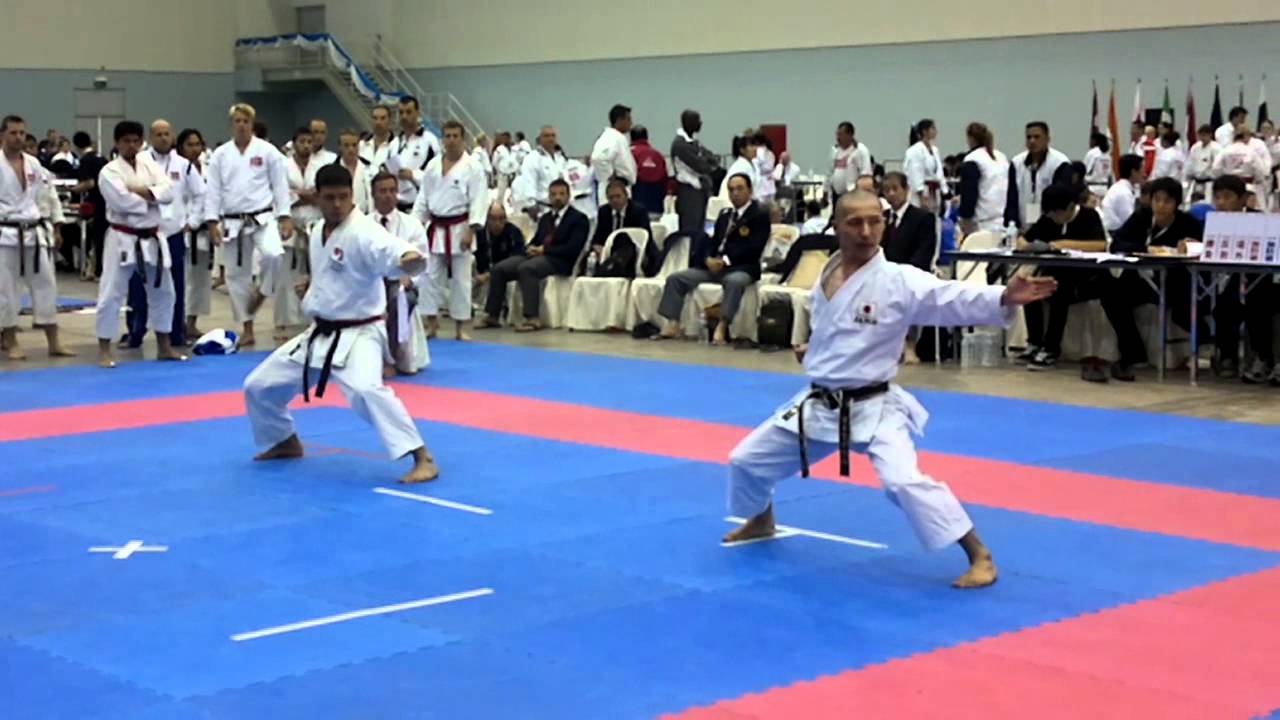 Chinzo Machida BRA Hideki Fukuhara JPN Tekki Shodan R1 Individual Kata Male.mp4