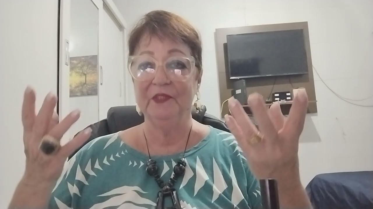 #Morena&JP#Comprando os materias escolares  da sobrinha#E muitas críticas nos comentários 