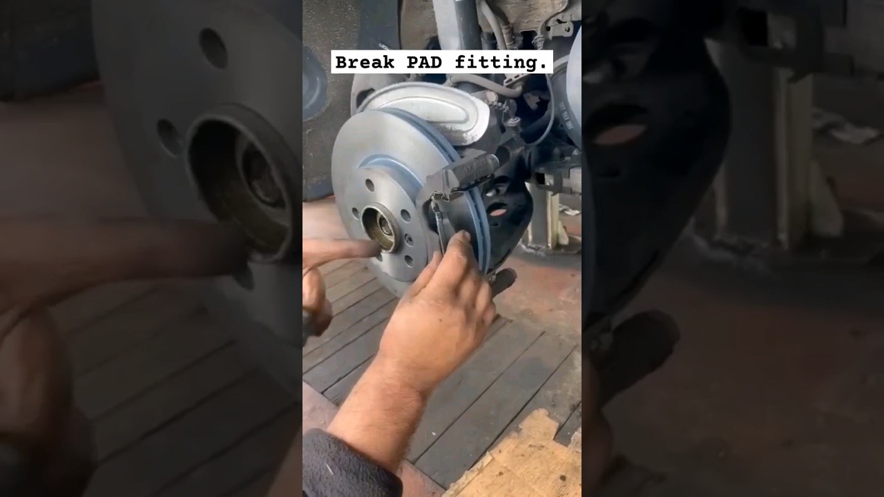 Break PAD fitting in 2 STEPS # #automobile #breakpad #toyota #automobile